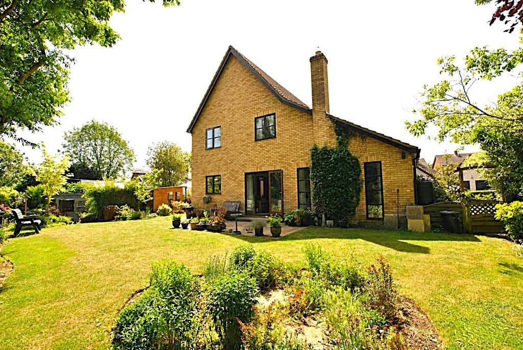 Property photo 2 of 22