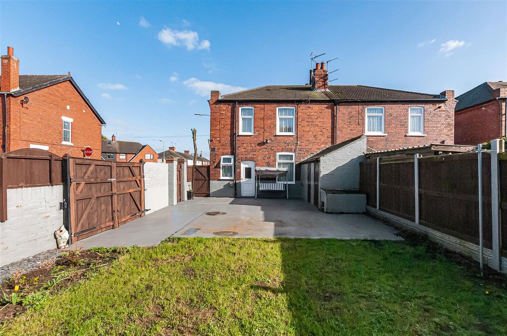 Additional image 16 of 3 bed semi-detached house for saleWestfield Avenue, Goole DN14