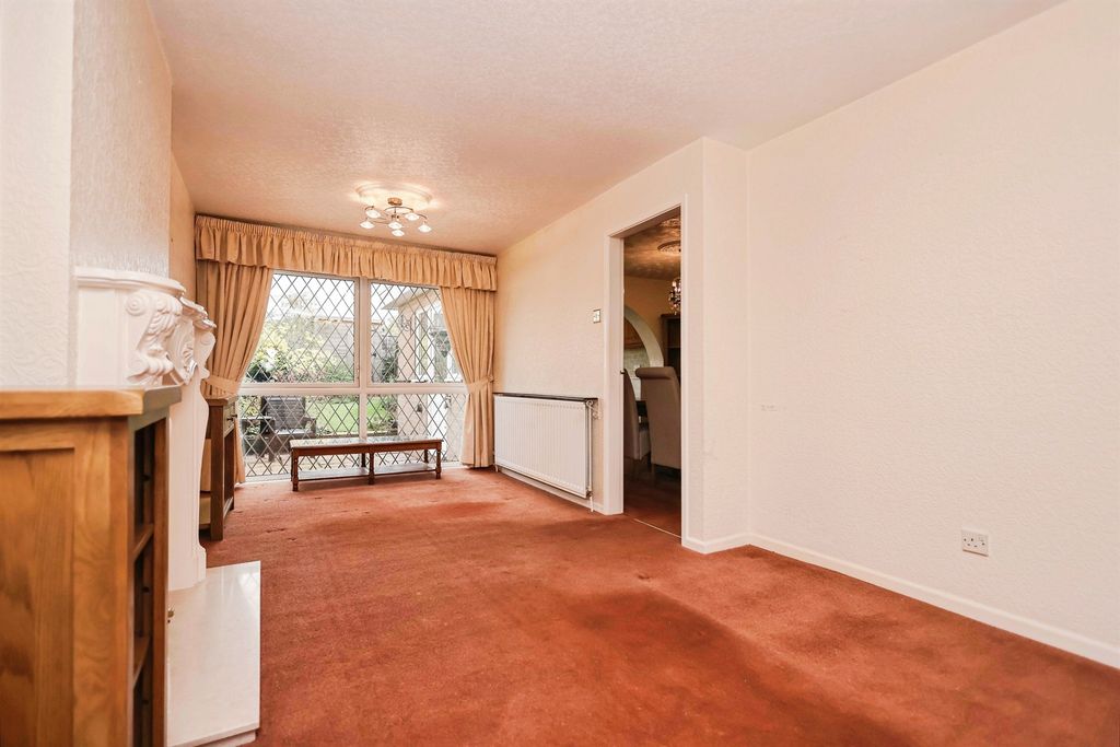 Property photo 3 of 21