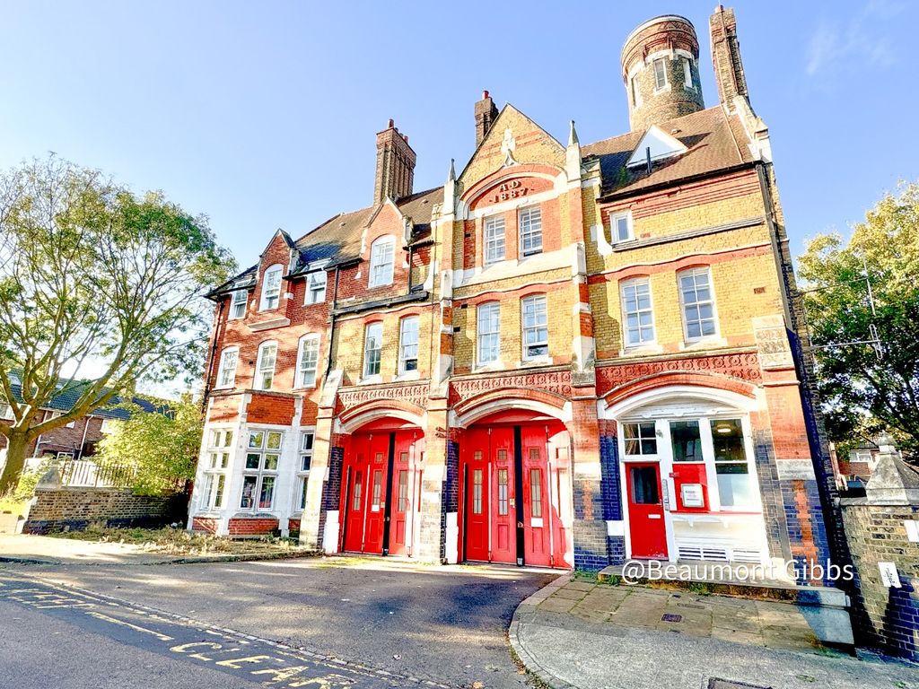 Property photo 1 of 8 1140383