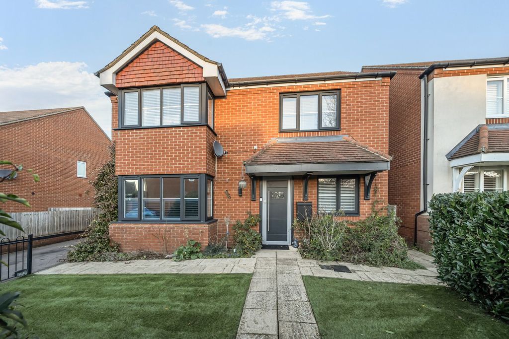 Property photo 1 of 23