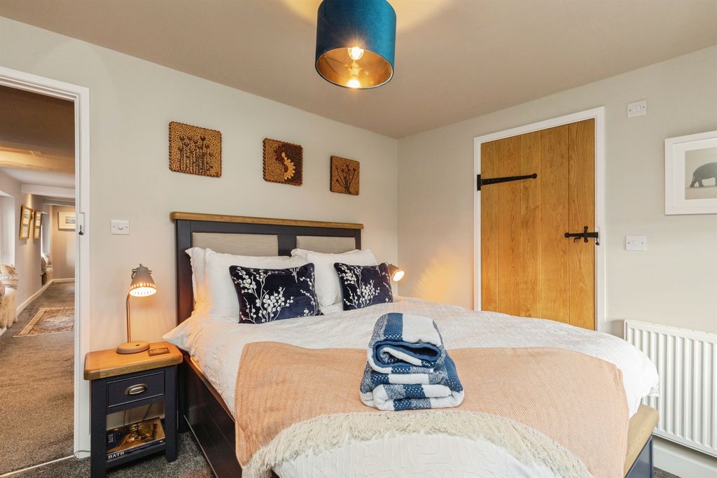 Additional image 15 of 5 bed farmhouse for saleBowerhill, Melksham SN12
