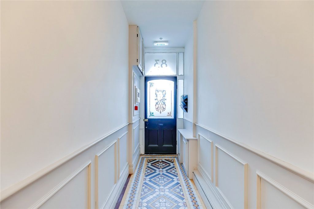 Property photo 3 of 26 Picture No. 27