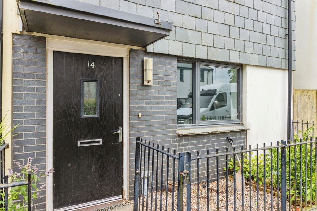 Property photo 1 of 17 Photo