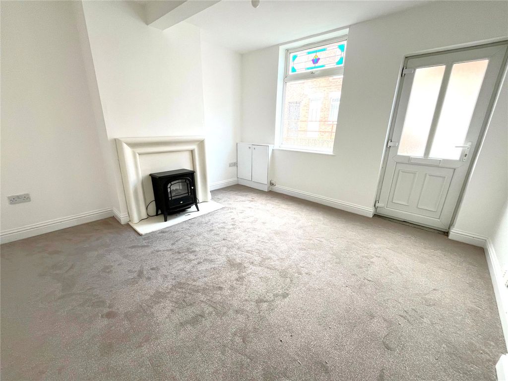 Property photo 2 of 10 Picture No. 06