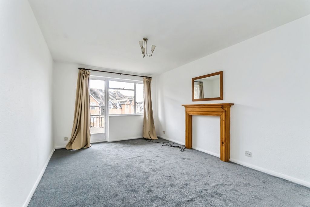 Property photo 3 of 14 Pbox-Img.Jpg