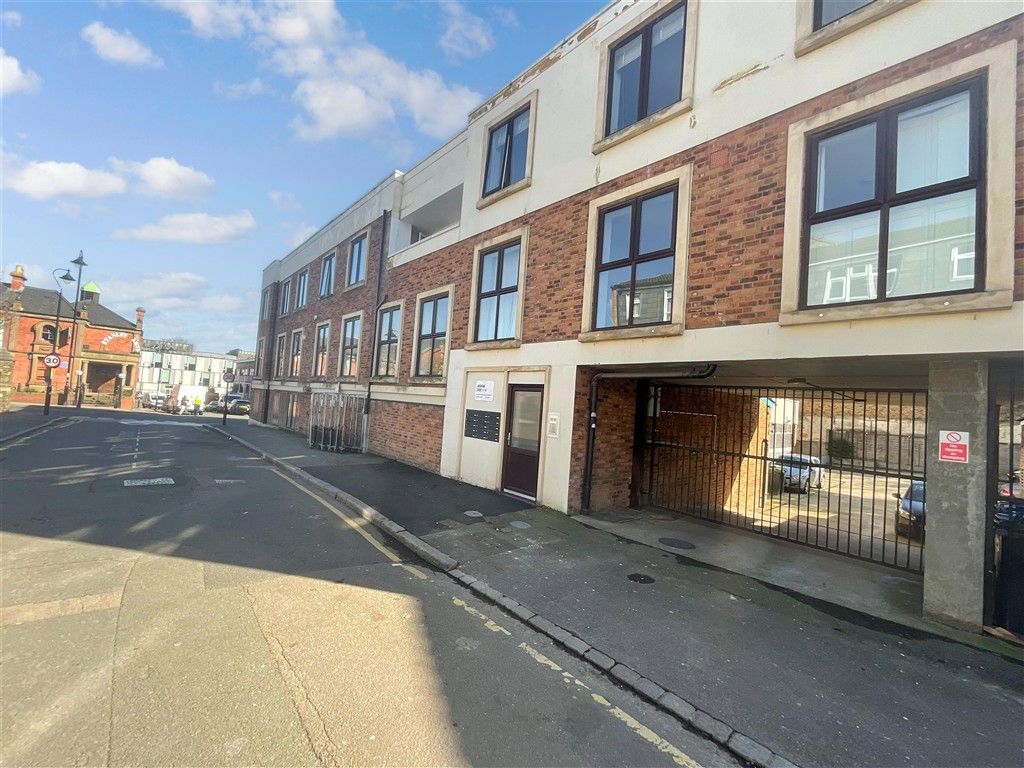 Property photo 2 of 9 Front