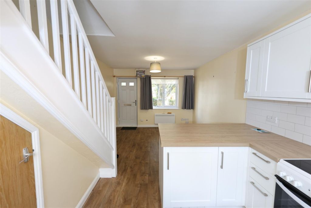 Property photo 3 of 14 Reception / Kitchen