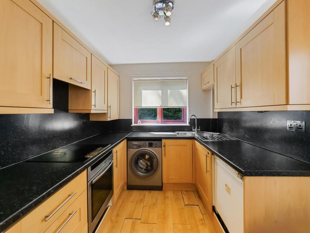 Property photo 3 of 20 Kitchen
