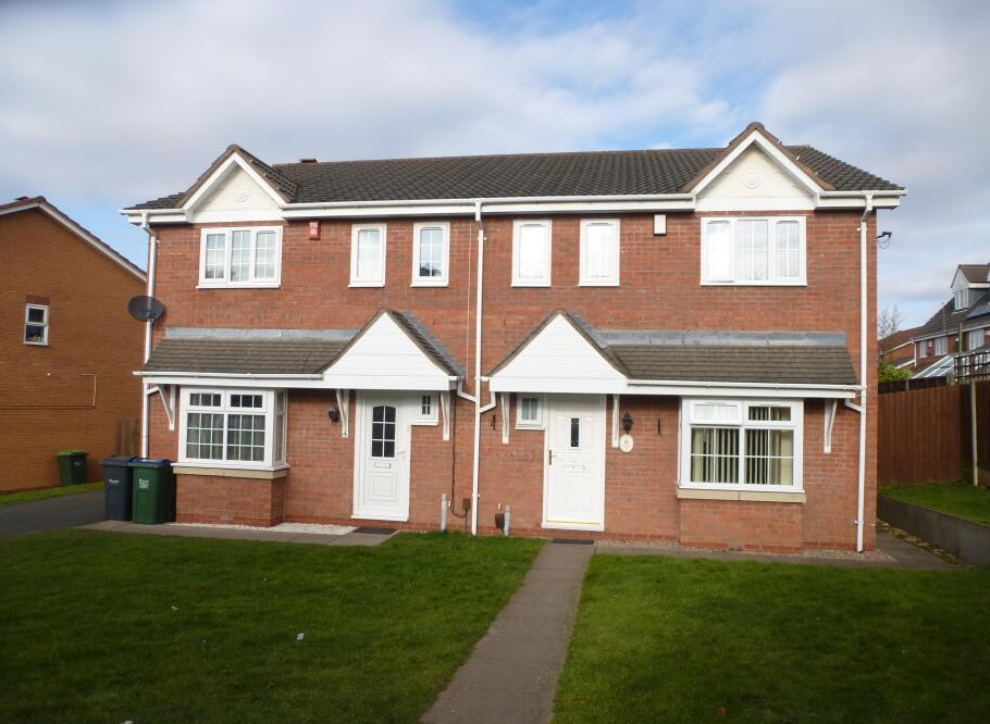 Property photo 1 of 12