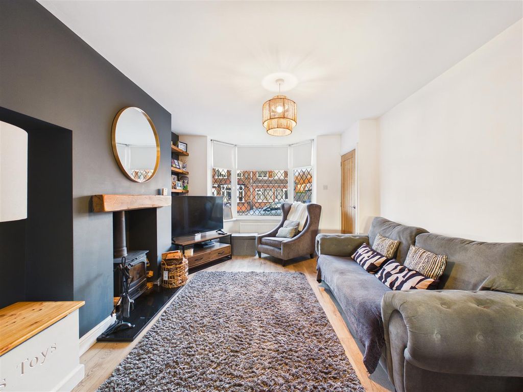 Property photo 2 of 14 Cam05193G0-Pr0110-Still007.Jpg