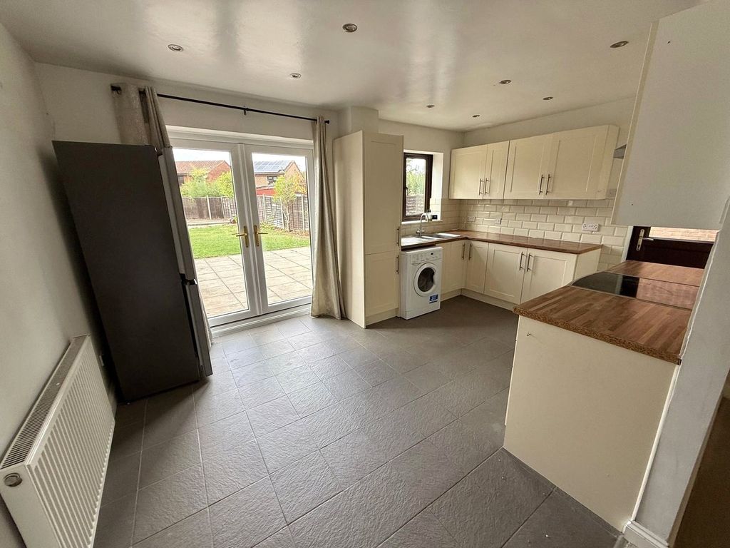 Property photo 3 of 14 Picture No. 35