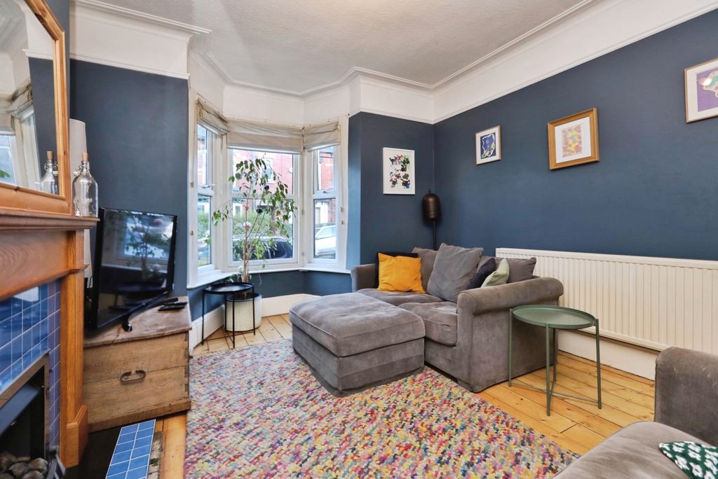 Property photo 3 of 25 Pbox-Img.Jpg