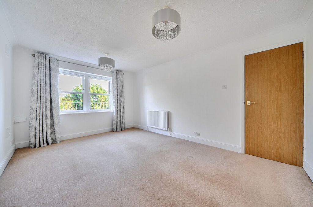 Property photo 2 of 10 Picture No. 22