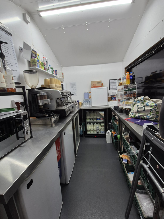 Property photo 2 of 7 Photo 1