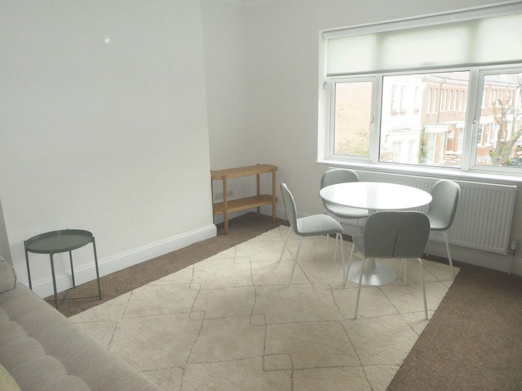 Property photo 3 of 18 Photo 16