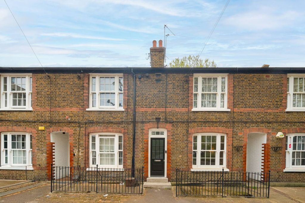 Property photo 1 of 9