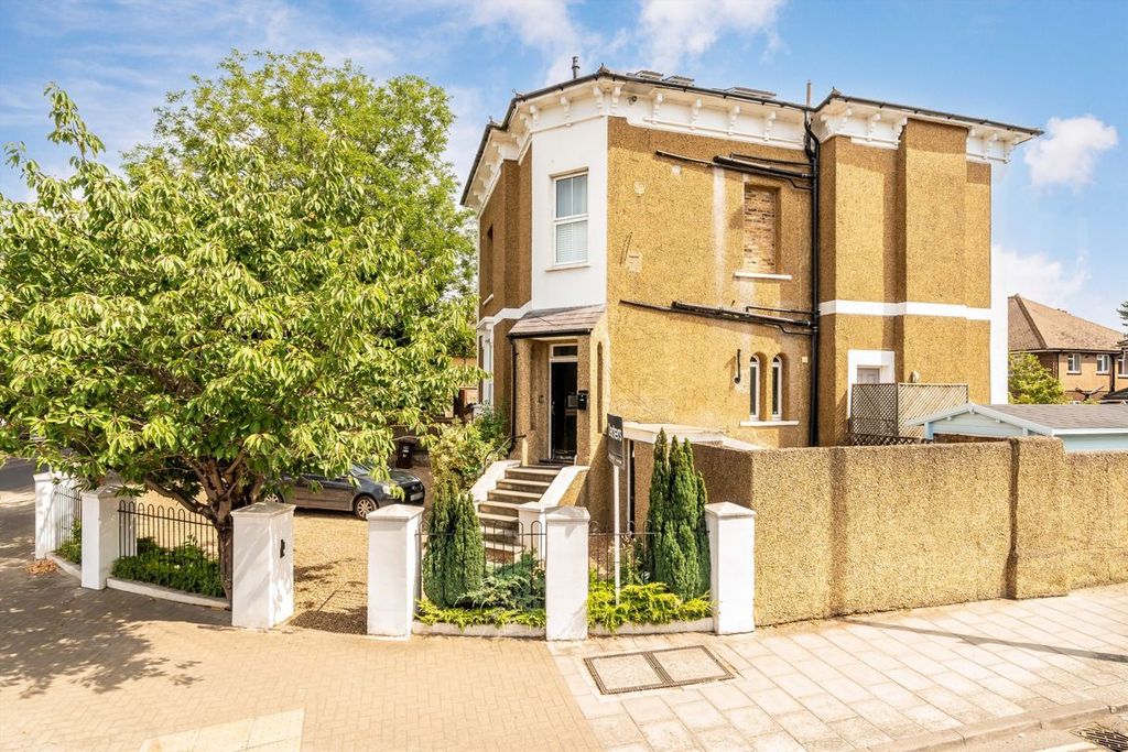 Property photo 1 of 7