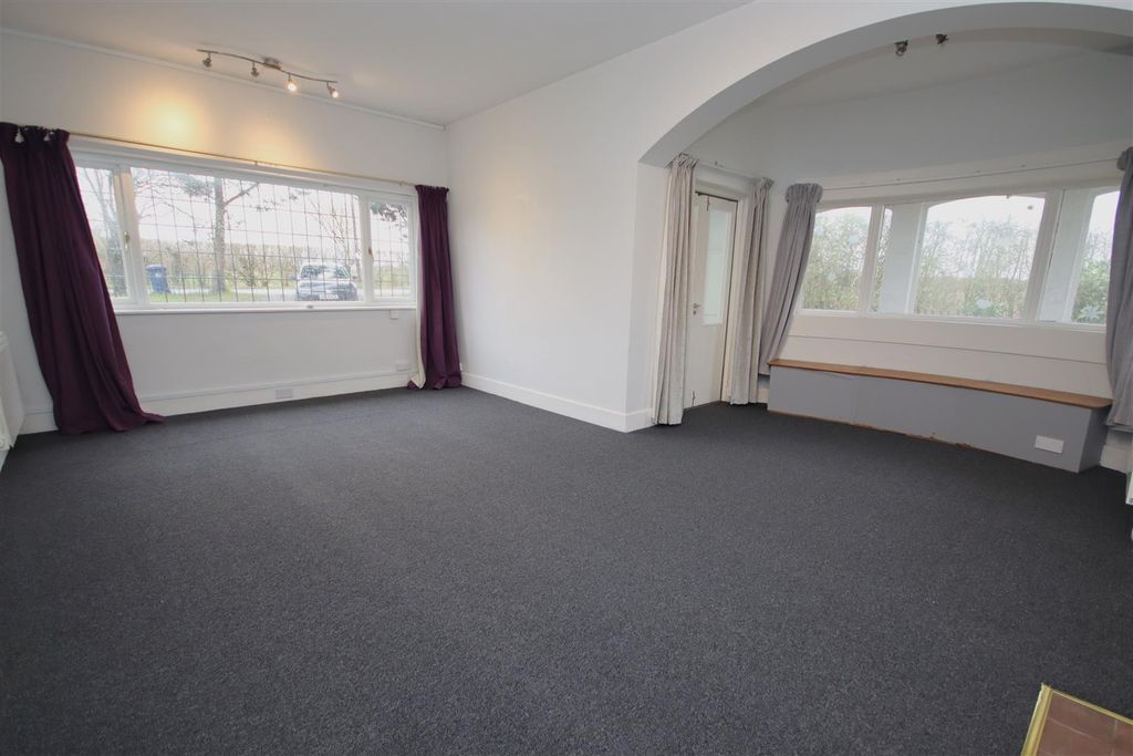 Property photo 2 of 11 Img_1624.Jpg