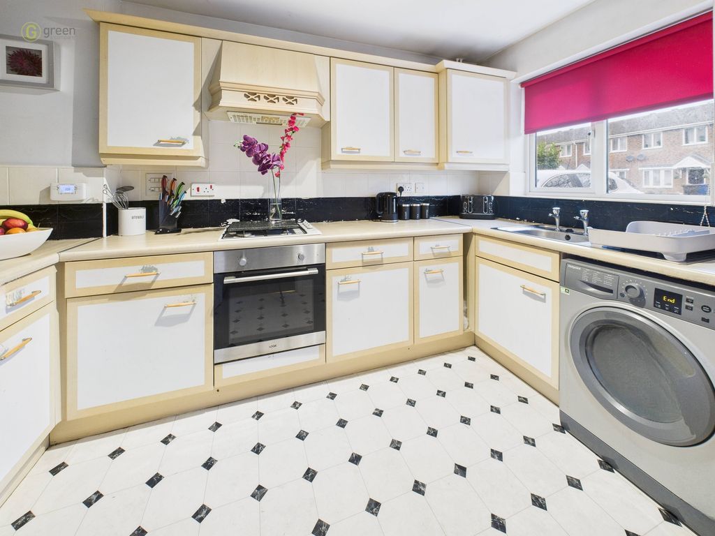 Property photo 3 of 25