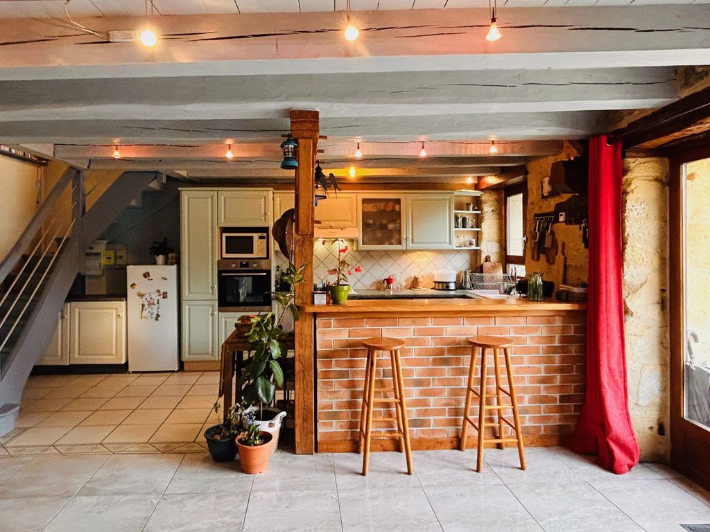 Property photo 2 of 12