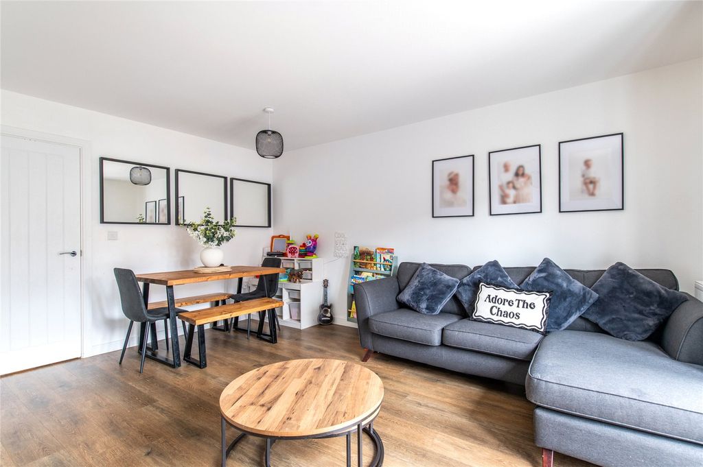 Property photo 2 of 22 Picture 2