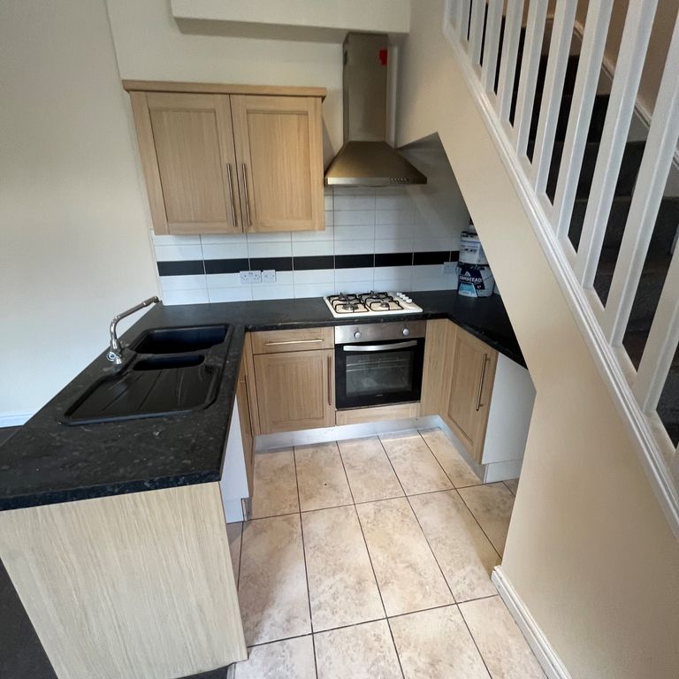 Property photo 2 of 6