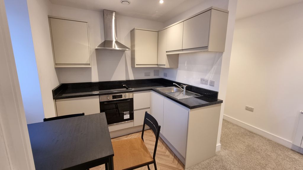 Property photo 3 of 6 Kitchen