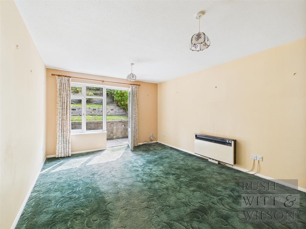 Property photo 2 of 19