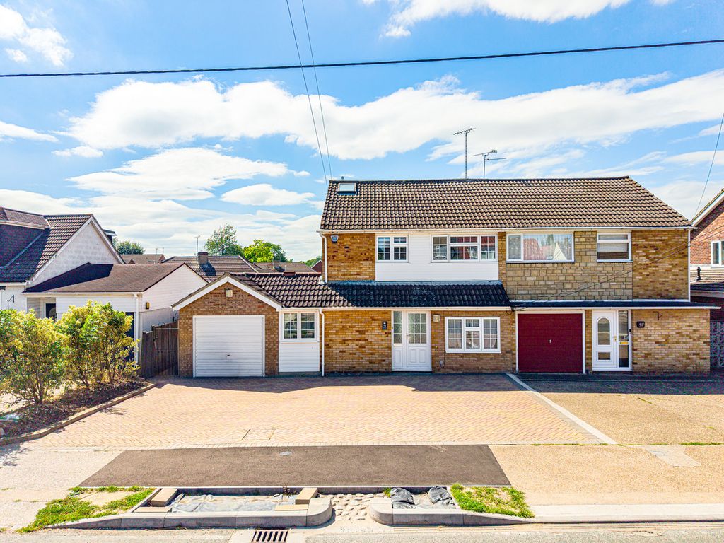 Property photo 1 of 35