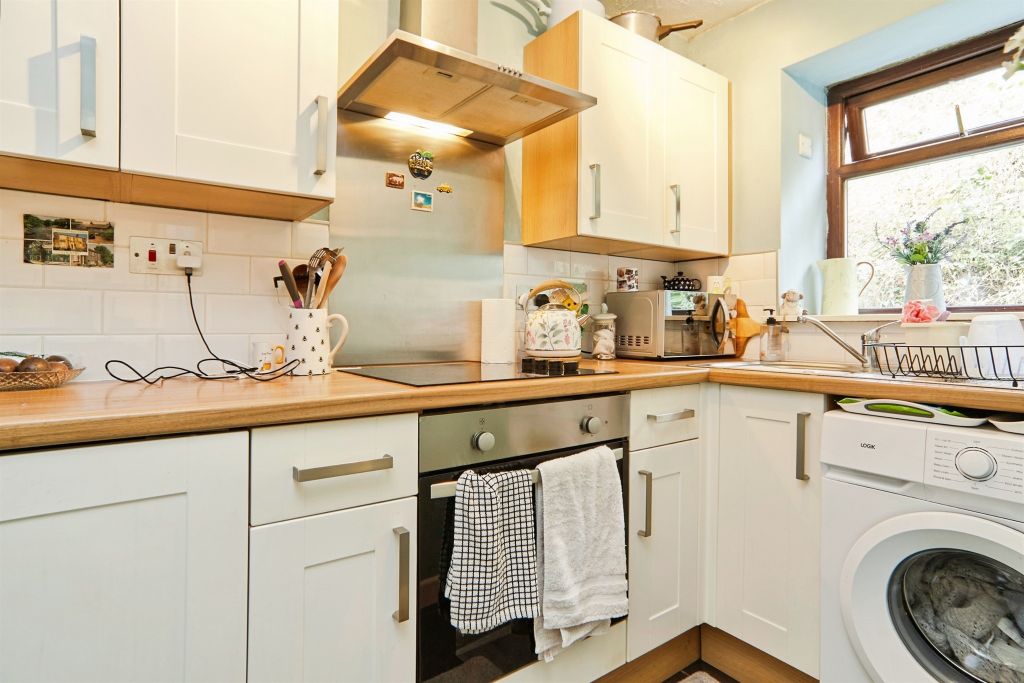 Property photo 3 of 8