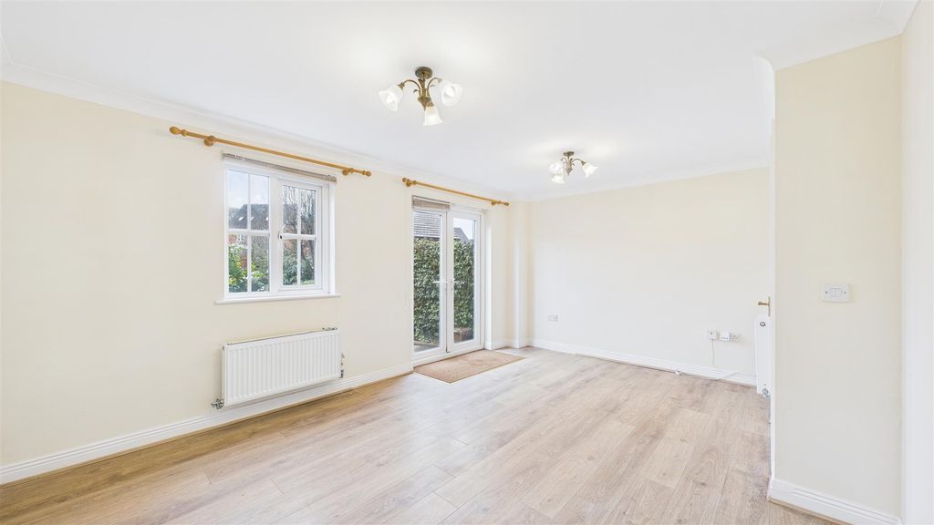 Property photo 2 of 17 Cam05101G0-Pr0118-Still004.Jpg