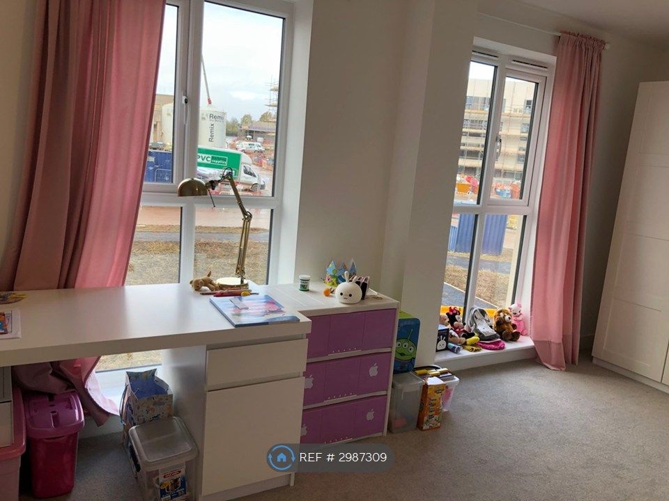 Property photo 3 of 16 Double Bedroom 3