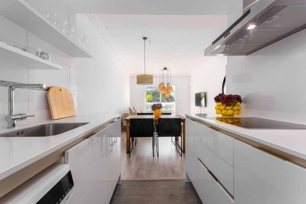 Property photo 3 of 26