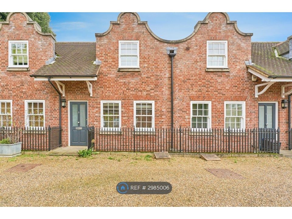 Property photo 2 of 22