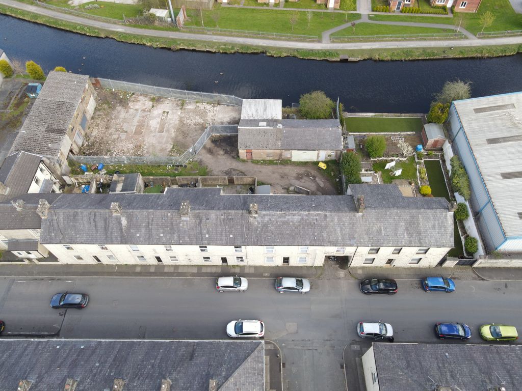 Property photo 1 of 1