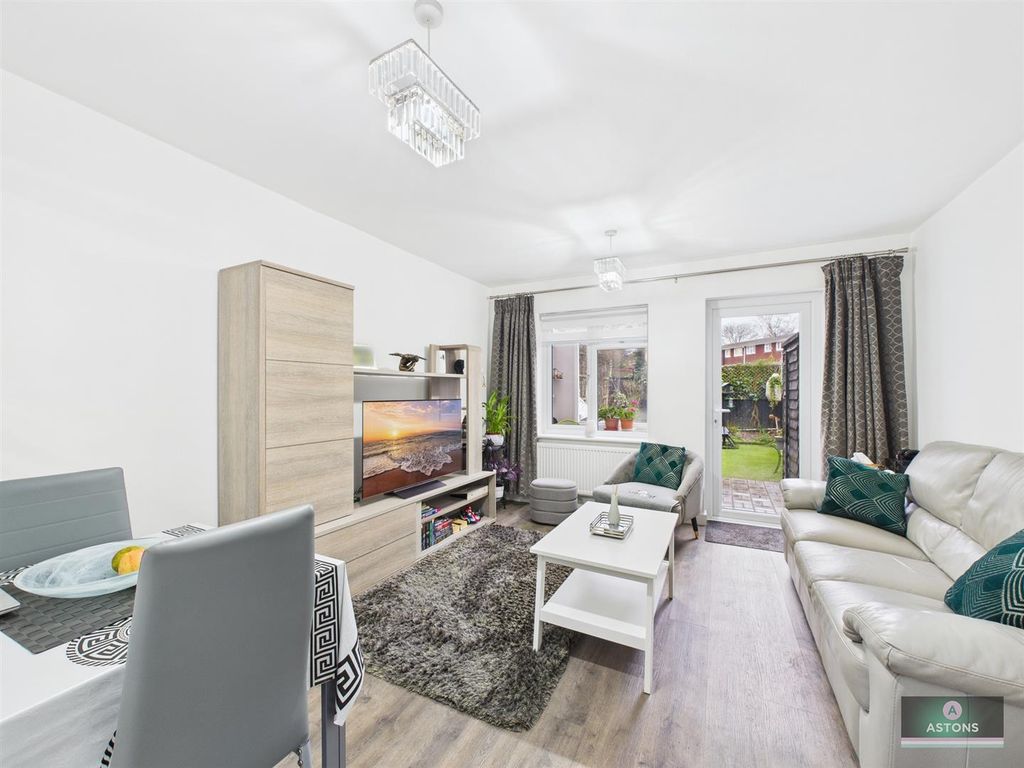 Property photo 3 of 17 Cam04622G0-Pr0164-Still007.Jpg