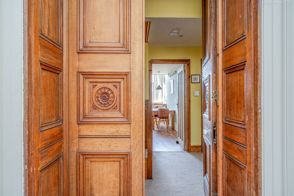 Property photo 3 of 22