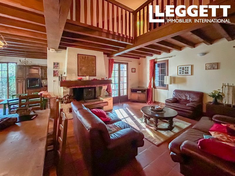 Property photo 1 of 8