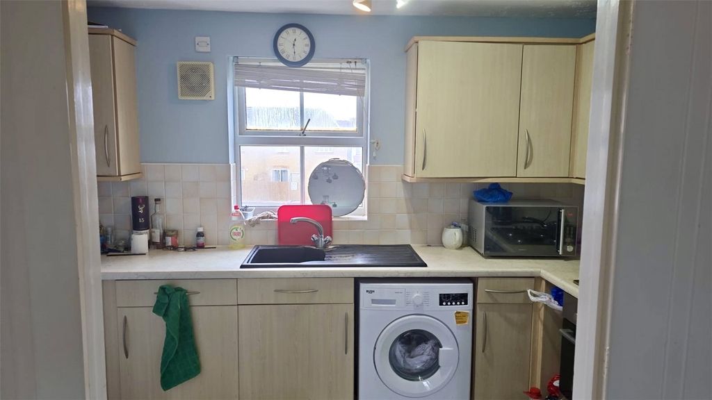 Property photo 3 of 7 Picture No. 11