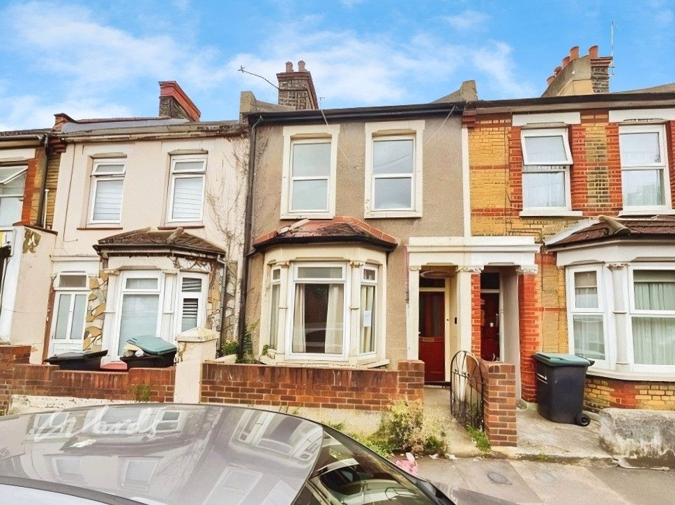 Property photo 1 of 12 Front