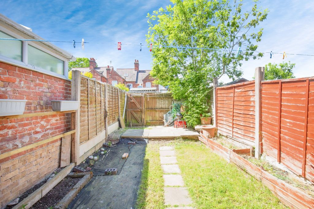 Property photo 2 of 13 947c689d-Mw-5644