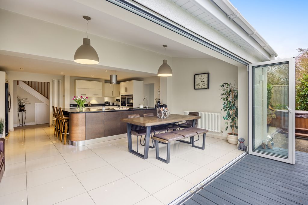 Property photo 2 of 24 A07 - Oaklands - 250317