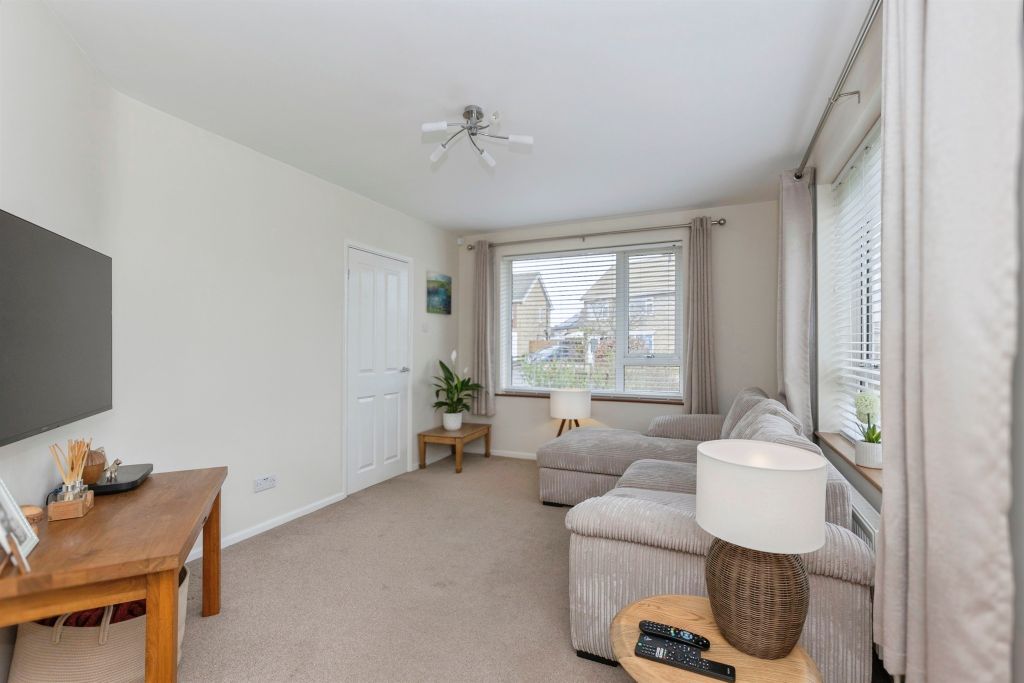 Property photo 3 of 14