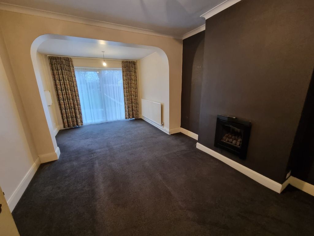 Property photo 2 of 17 Photograph 2