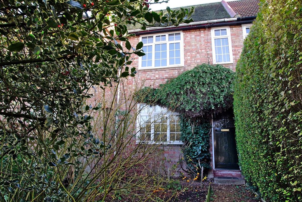 Property photo 1 of 14