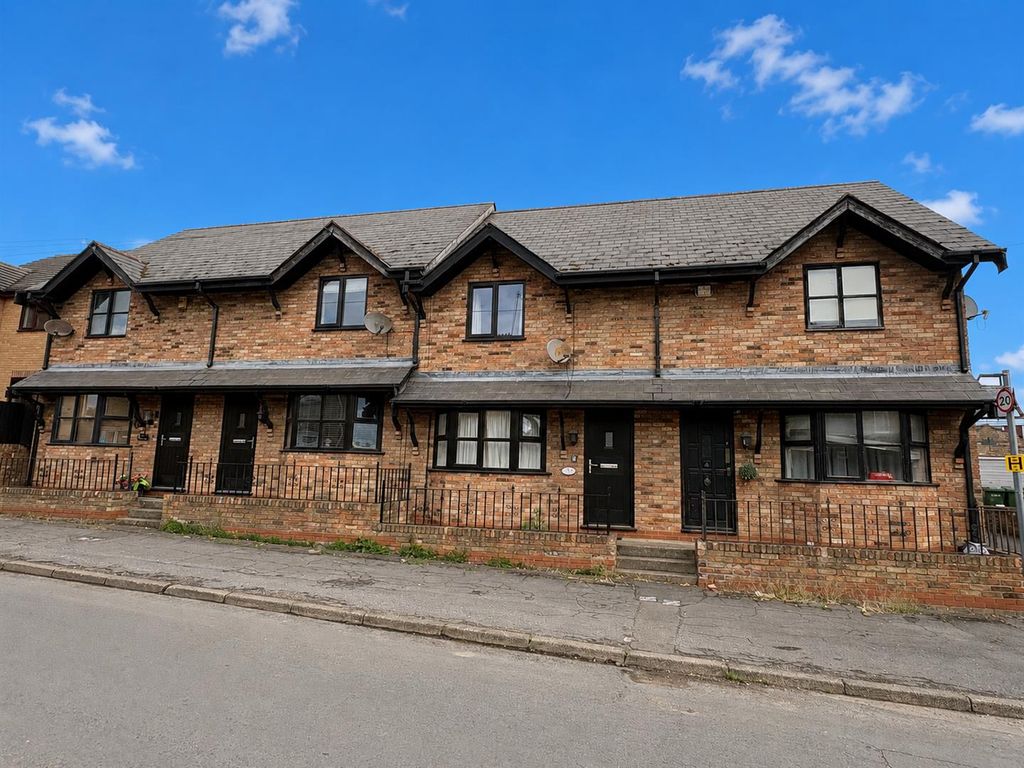Property photo 1 of 12