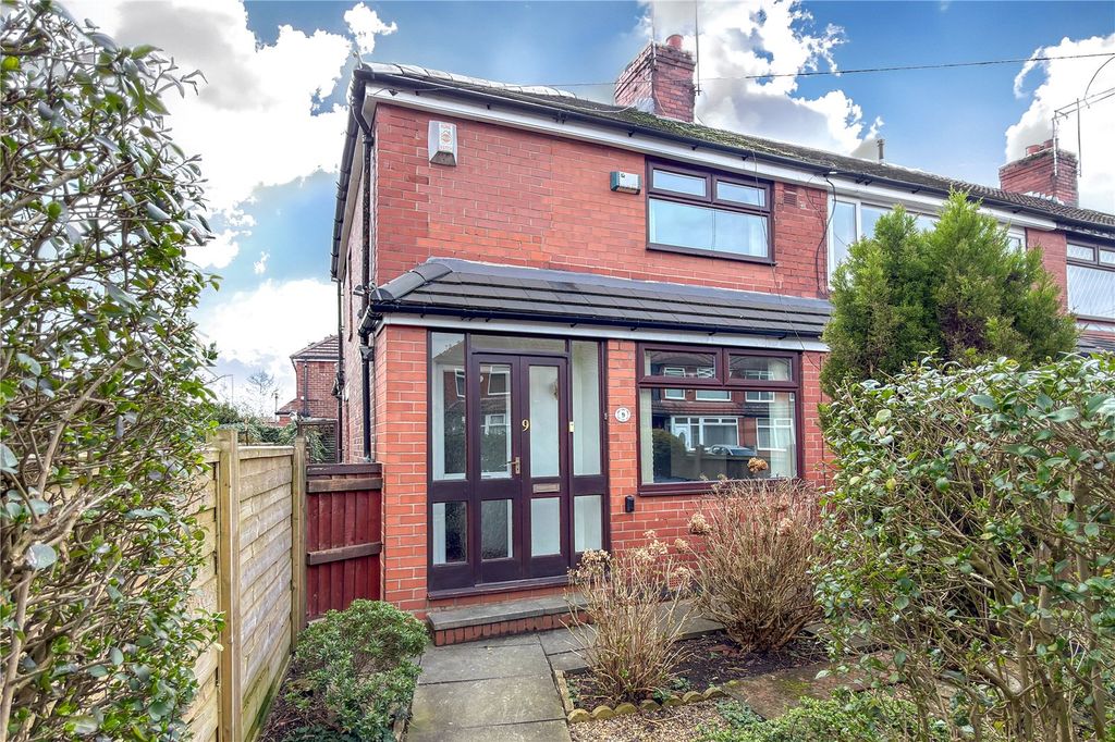 Property photo 1 of 18 External