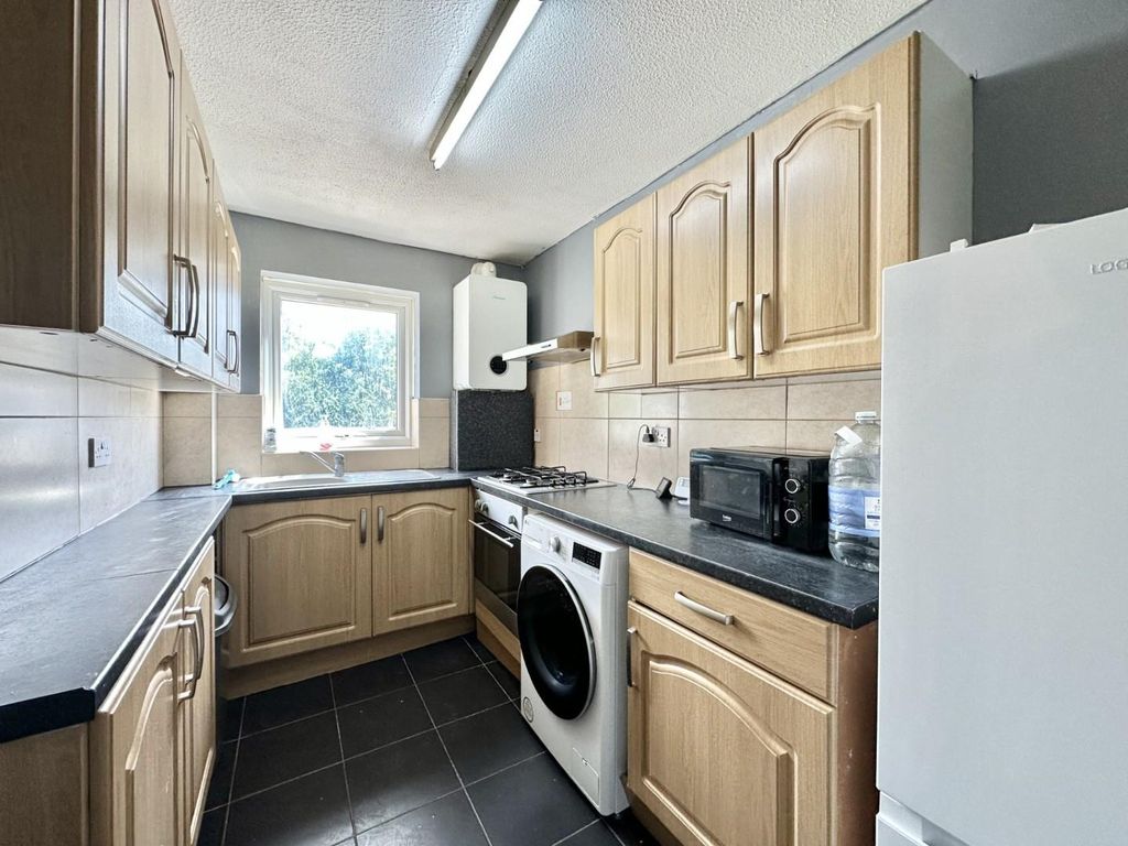 Property photo 2 of 9 Thumbnail_Img_4955.Jpg