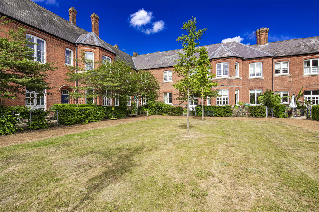 Property photo 1 of 22